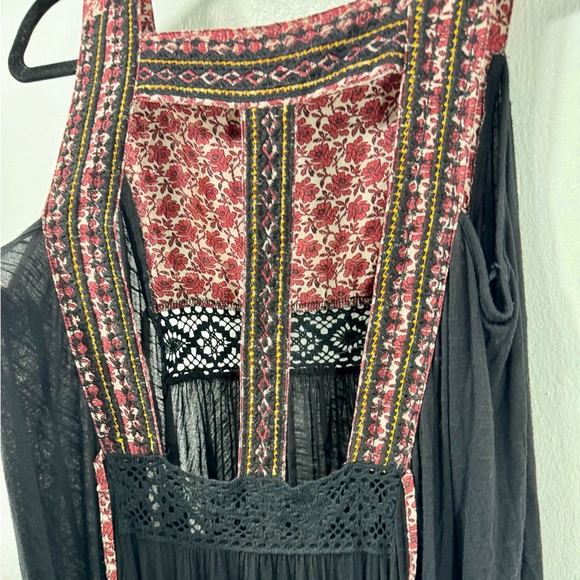 Free People-embroidered tunic dress with crocheted details.Size XS - Picture 5 of 11
